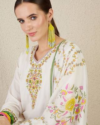 Women Floral Embroidered Regular Thread Work Pure Cotton Kurta with Trousers & With Dupatta 2