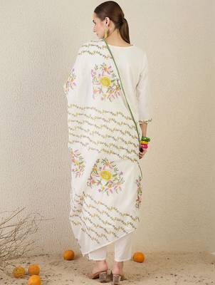 Women Floral Embroidered Regular Thread Work Pure Cotton Kurta with Trousers & With Dupatta 4