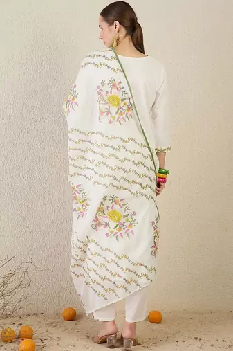Women Floral Embroidered Regular Thread Work Pure Cotton Kurta with Trousers & With Dupatta