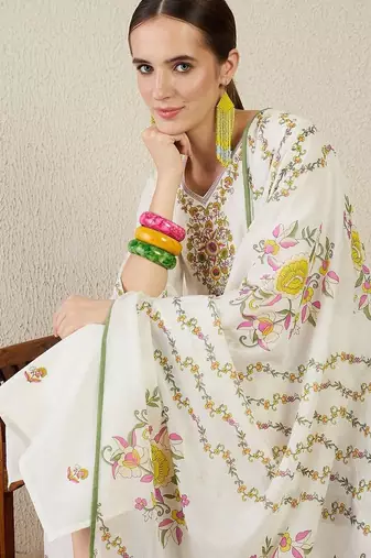 Women Floral Embroidered Regular Thread Work Pure Cotton Kurta with Trousers & With Dupatta