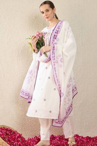Women Floral Embroidered Regular Thread Work Pure Cotton Kurta with Trousers & With Dupatta