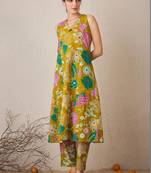 Women Floral Printed Regular Pure Cotton Kurta with Trousers