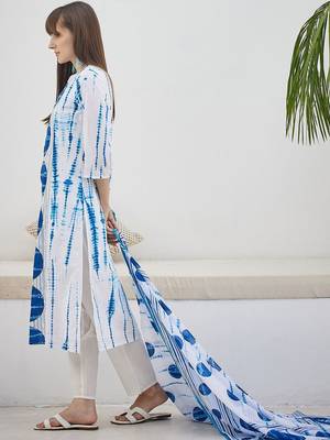 Women Printed Regular Pure Cotton Kurta with Trousers & With Dupatta 2