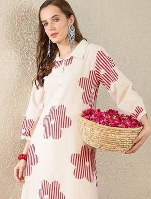 Women Floral Printed Regular Pure Cotton Kurta with Trousers 4