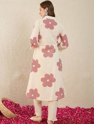 Women Floral Printed Regular Pure Cotton Kurta with Trousers 7