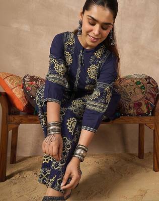 Women Printed Regular Sequinned Pure Cotton Kurta with Palazzos 1