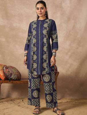 Women Printed Regular Sequinned Pure Cotton Kurta with Palazzos 5