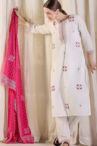 Women Ethnic Motifs Embroidered Regular Thread Work Pure Cotton Kurta with Trousers & With Dupatta