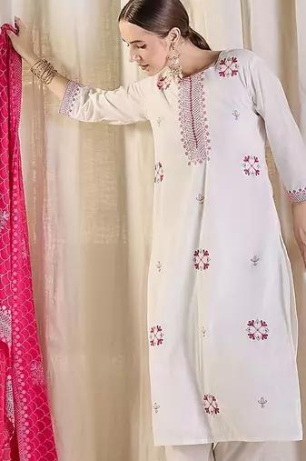 Women Ethnic Motifs Embroidered Regular Thread Work Pure Cotton Kurta with Trousers & With Dupatta