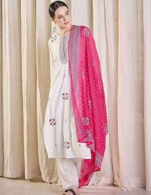 Women Ethnic Motifs Embroidered Regular Thread Work Pure Cotton Kurta with Trousers & With Dupatta 6