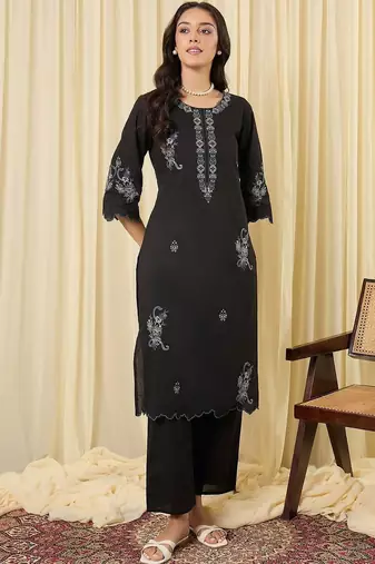Women Ethnic Motifs Embroidered Regular Thread Work Pure Cotton Kurta with Trousers