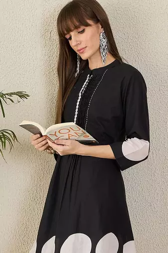 Women Printed Regular Beads and Stones Pure Cotton Kurta with Trousers
