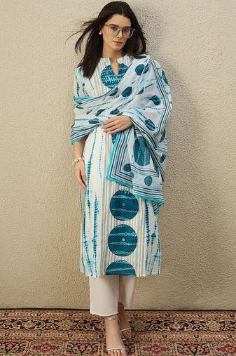 Women Printed Regular Pure Cotton Kurta with Trousers & With Dupatta