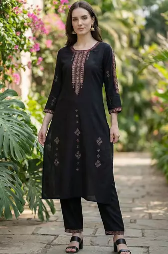 Women Ethnic Motifs Embroidered Regular Thread Work Kurta with Trousers