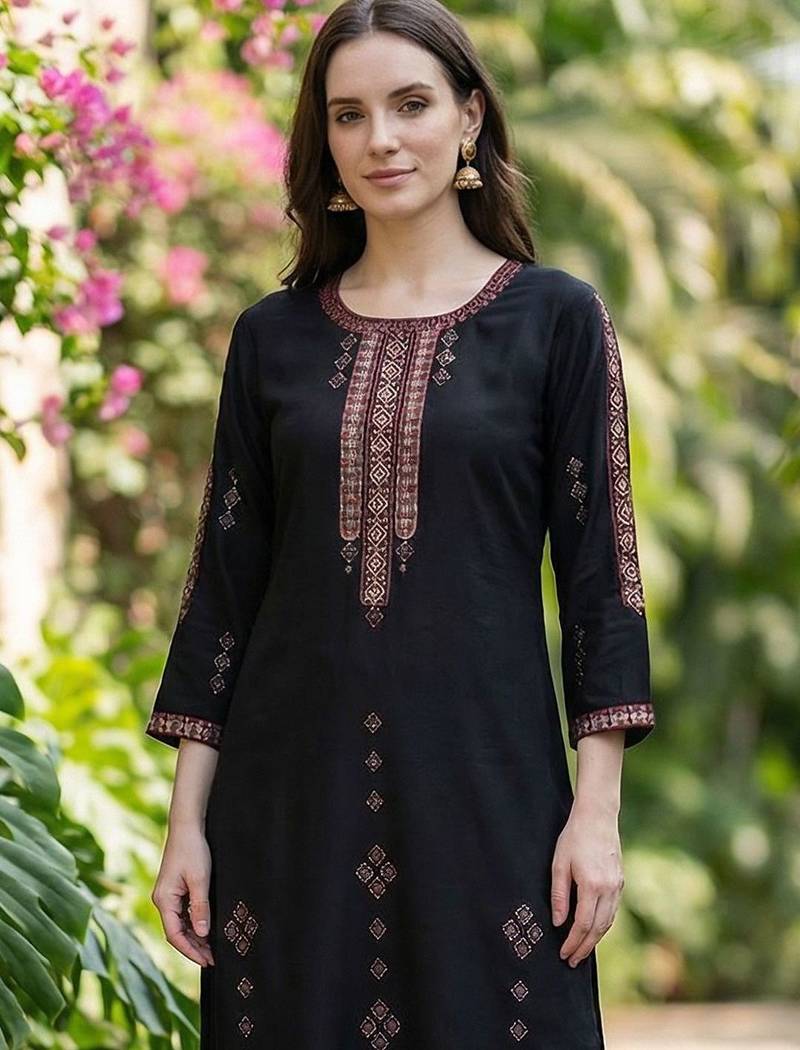 Women Ethnic Motifs Embroidered Regular Thread Work Kurta with Trousers