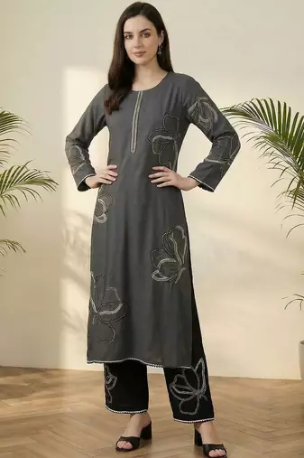 Women Floral Embroidered Regular Thread Work Kurta with Palazzos