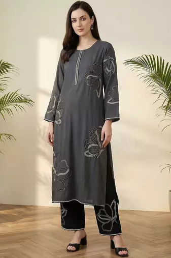 Women Floral Embroidered Regular Thread Work Kurta with Palazzos