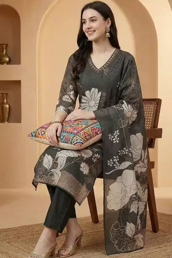 Women Floral Printed Regular Thread Work Kurta with Trousers & With Dupatta
