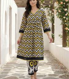 Women Printed Empire Pure Cotton Kurta with Trousers