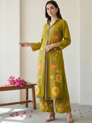 Women Floral Printed Regular Kurta with Palazzos 1