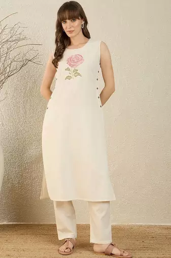 Women Floral Embroidered Regular Thread Work Kurta with Trousers