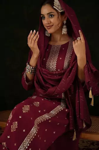 Women Ethnic Motifs Printed Regular Kurta with Trousers & With Dupatta