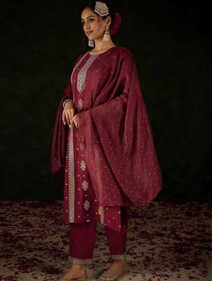Women Ethnic Motifs Printed Regular Kurta with Trousers & With Dupatta 3