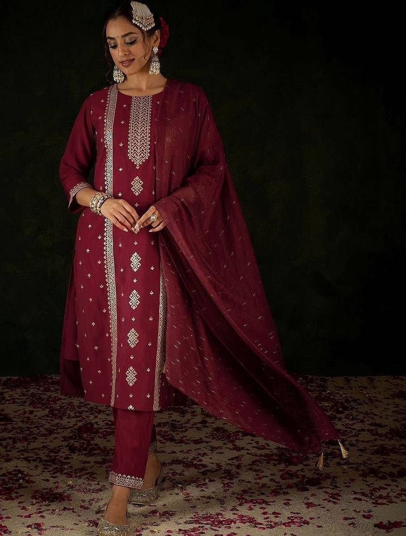 Women Ethnic Motifs Printed Regular Kurta with Trousers & With Dupatta