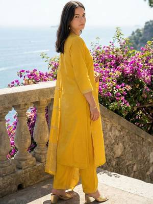 Women Ethnic Motifs Embroidered Regular Thread Work Kurta with Trousers & With Dupatta 6