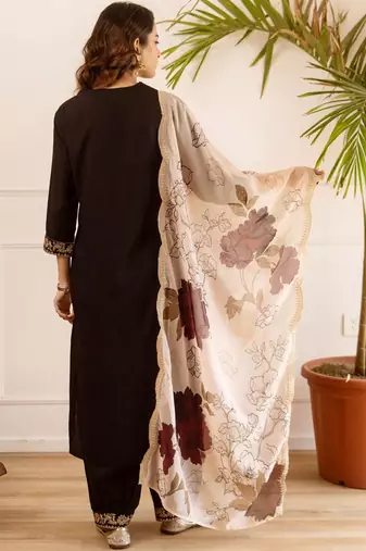 Women Ethnic Motifs Embroidered Regular Thread Work Kurta with Trousers & With Dupatta