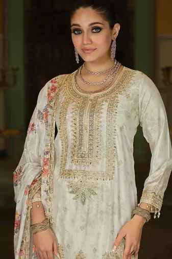 Women Floral Printed Regular Thread Work Kurta with Palazzos & With Dupatta