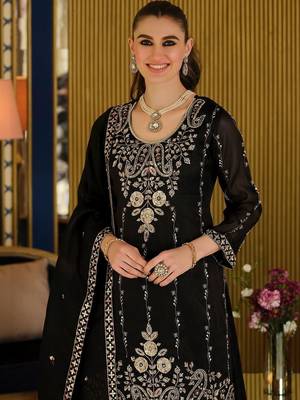 Women Ethnic Motifs Embroidered Regular Thread Work Kurta with Sharara & With Dupatta 4