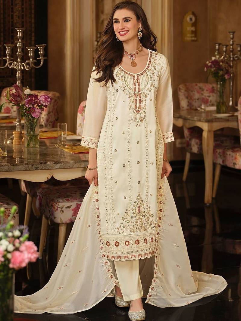 Women Ethnic Motifs Embroidered Regular Thread Work Kurta with Trousers & With Dupatta