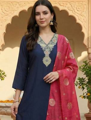 Women Ethnic Motifs Embroidered Regular Thread Work Kurta with Trousers & Dupatta 3