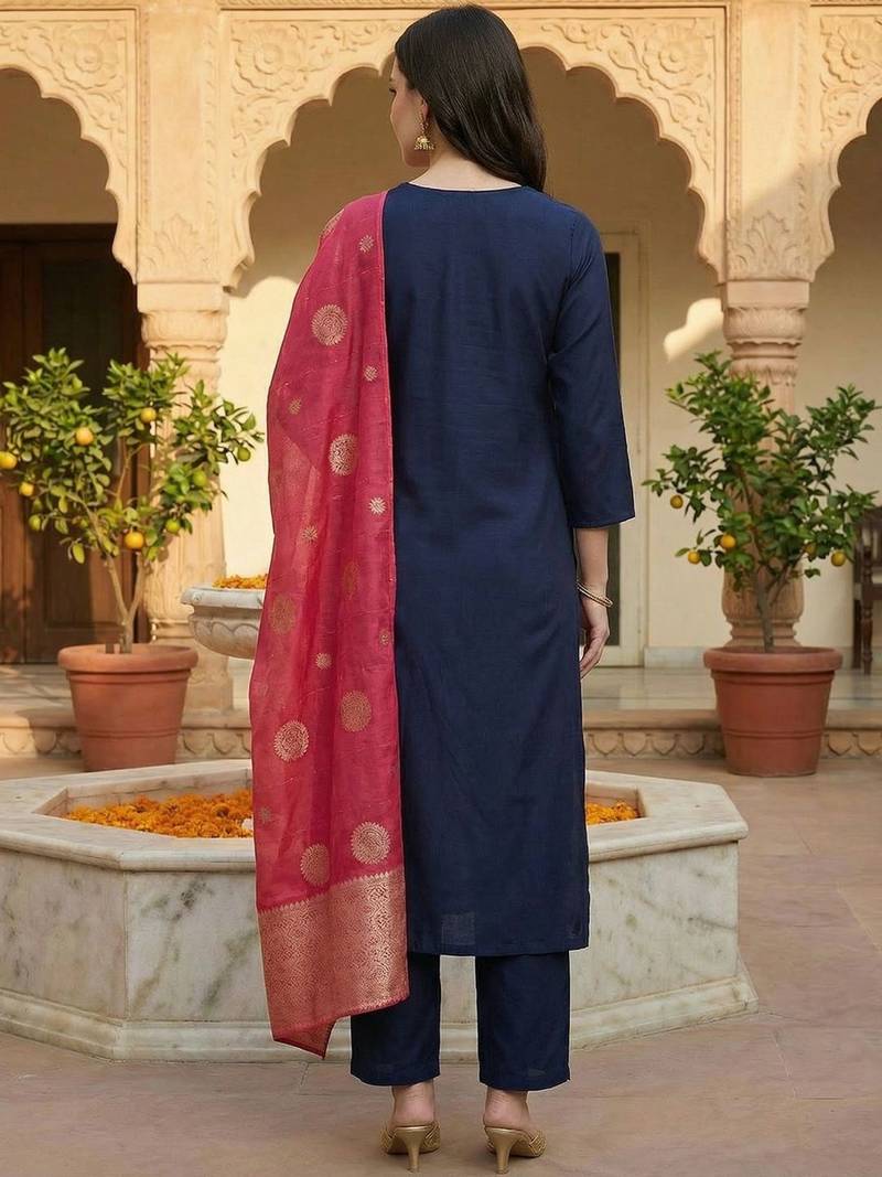 Women Ethnic Motifs Embroidered Regular Thread Work Kurta with Trousers & Dupatta