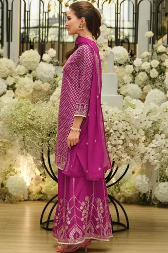 Women Regular Thread Work Kurta with Palazzos & With Dupatta