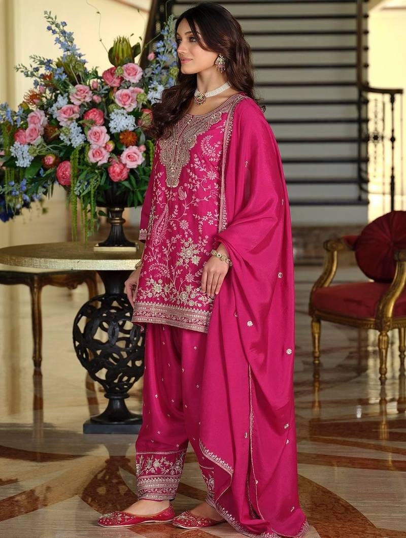 Women Ethnic Motifs Embroidered Regular Thread Work Kurta with Patiala & With Dupatta