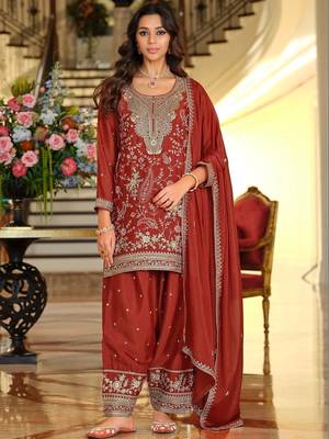 Women Ethnic Motifs Embroidered Regular Thread Work Kurta with Patiala & With Dupatta 5