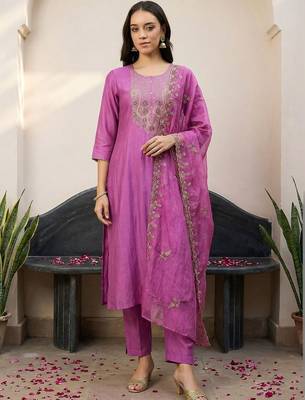 Ethnic Motifs Embroidered Regular Thread Work Kurta with Trousers & With Dupatta 6