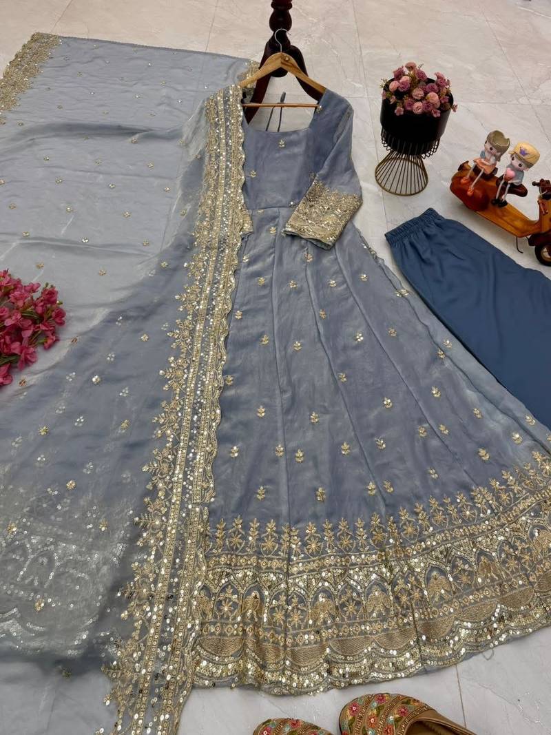 Grey fendy silk blend embroidered gown set with dupatta