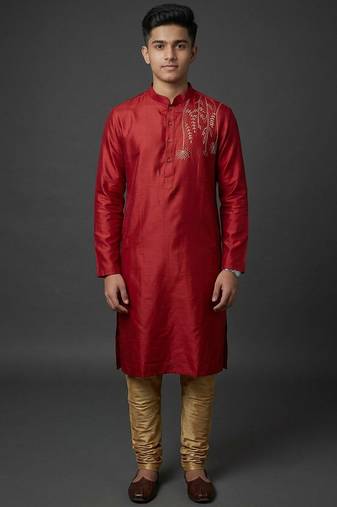 Red silk kurta set for men's