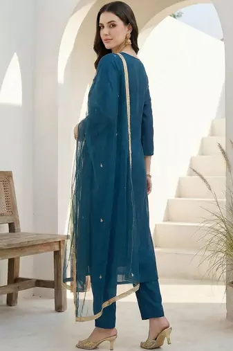 Women Ethnic Motifs Embroidered Regular Thread Work Kurta with Trousers & With Dupatta