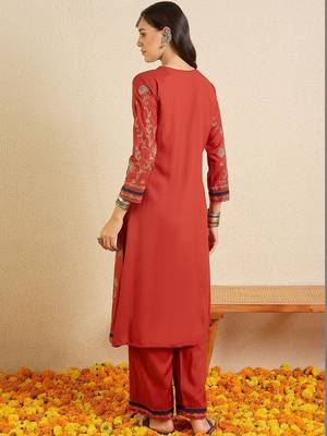 Women Ethnic Motifs Embroidered Regular Thread Work Kurta with Trousers 4