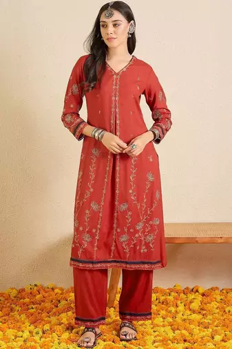 Women Ethnic Motifs Embroidered Regular Thread Work Kurta with Trousers