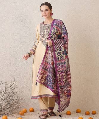 Women Ethnic Motifs Embroidered Regular Thread Work Kurta with Trousers & Dupatta 1