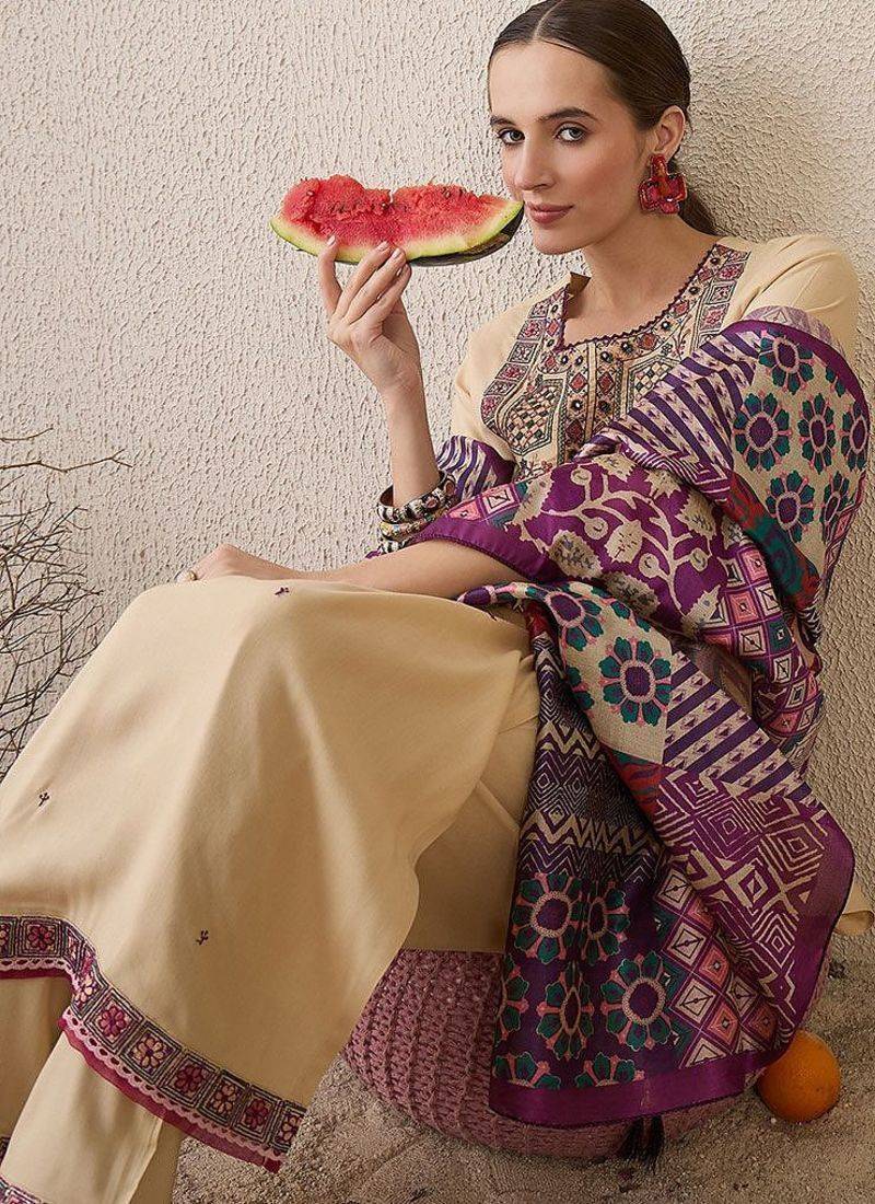Women Ethnic Motifs Embroidered Regular Thread Work Kurta with Trousers & Dupatta