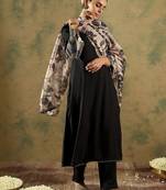 Women Floral Regular Thread Work Kurta with Trousers & With Dupatta
