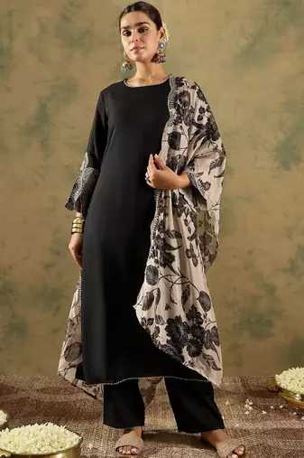 Women Floral Regular Thread Work Kurta with Trousers & With Dupatta