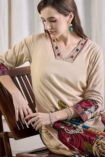 Women Animal Printed Regular Thread Work Kurta with Palazzos