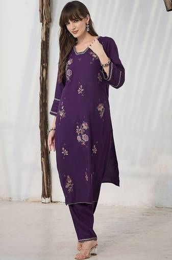Women Floral Embroidered Regular Thread Work Kurta with Trousers
